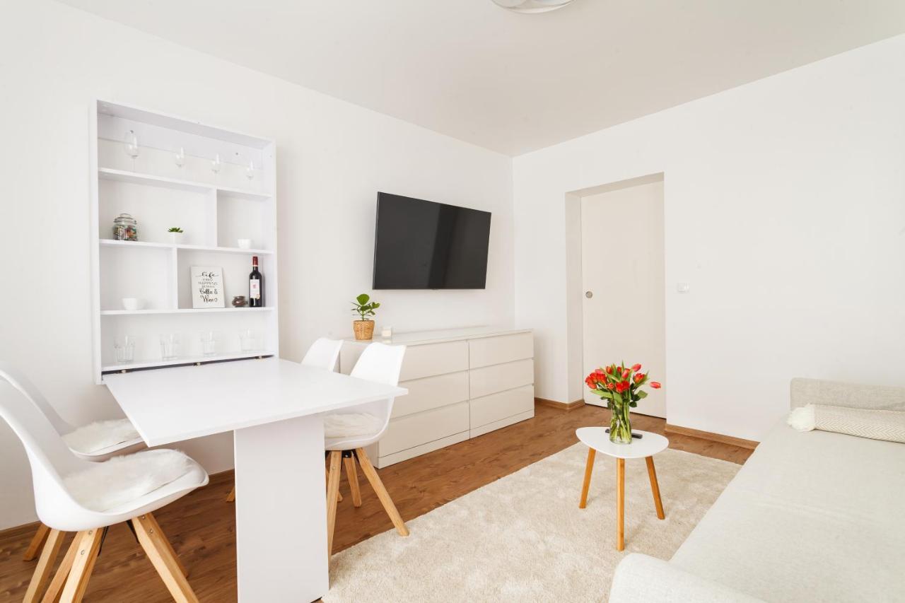 Design Apartment / 2 Room / Central / Contactless Check-In Хановер Екстериор снимка