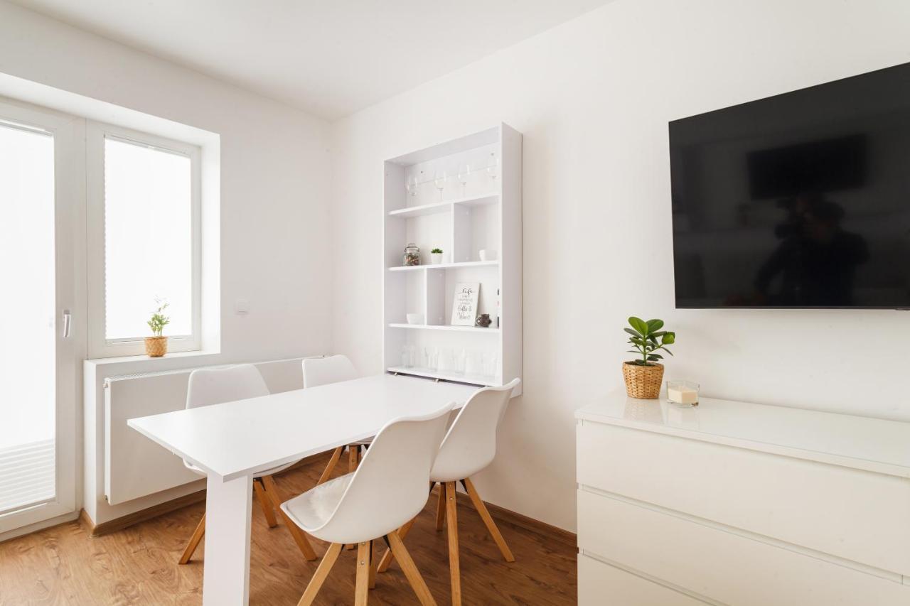 Design Apartment / 2 Room / Central / Contactless Check-In Хановер Екстериор снимка