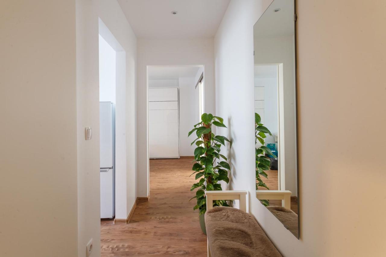 Design Apartment / 2 Room / Central / Contactless Check-In Хановер Екстериор снимка